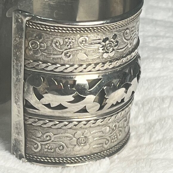 Wide Vintage Silver-Tone Floral Engraved Cuff Bracelet With Open Filigree Design - Picture 3 of 5